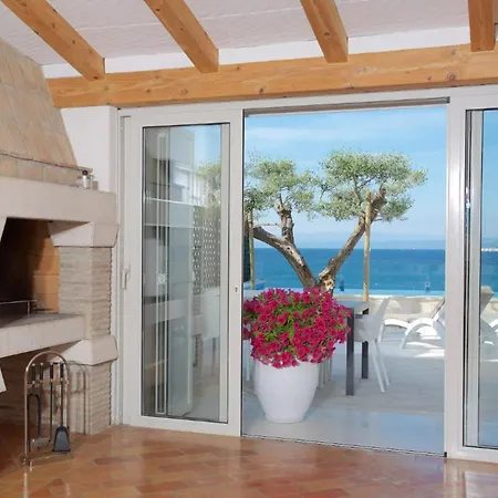 Villa Luxurious With Private Pool Crveni Vrh