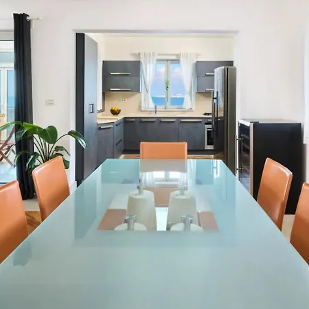 Villa Luxurious With Private Pool Crveni Vrh